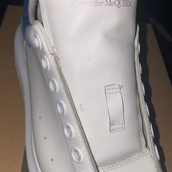 Oversized Sneakers - Picture 7 of 7